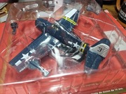 Model  amerykański samolot pokładowy Grumman F6F Hellcat. 