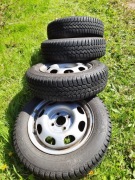 VW POLO 4x koła zimowe opony Dębica 155/70R13 75T 