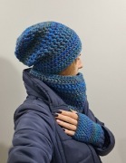 Zestaw zimowy damski kolorowy czapka smerfetka beanie komin mitenki