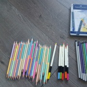 KREDKI Goldfaber 12 Faber Castell oraz kredki Astra