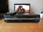 Nagrywarka DVD/VHS Toshiba z pilotem SE RO273