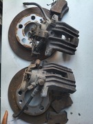 Zaciski i tarcze tył z klockami GOLF 4 BORA