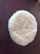 Tarcza polerska z naturalnego barana na skórze 