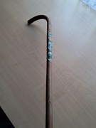 Klasyczny Wanderstock czyli laska turystyczna.