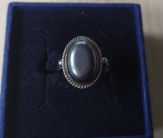 Srebrny pierścionek Warmet z hematytem 