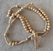 Różaniec drewniany z Watykanu. Naszyjnik. PREZENT dla Babci .Maj 2025(T).