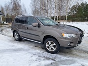 Mitsubischi outlander 2.0 did 2010r. 4x4  7 osobowy