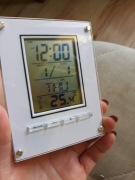 kubek budzik zegarek z datą termometr alarm