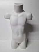 Plastikowy tors dziecięcy, manekin dziecięcy