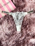 Stringi koronkowe Victoria's Secret L