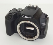 Canon EOS 250D + Akcesoria + Torba Racam – Prawie NOWE!