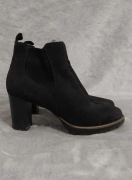 Botki na słupku Graceland 41