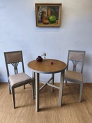 Komplet 2 krzeseł i stołu z lat 60-tych.