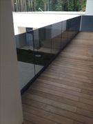 Balustrada szklana grafitowa w listwie LARA TIOMO