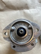 Pompa do minikoparki JCB