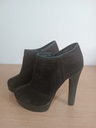 Czarne botki na obcasie Atmosfere używane 38/5