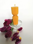 Świeca z naturalnego wosku pszcelego