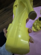 Szpilki żółte YSL