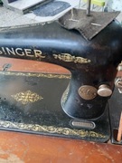 Stara maszyna do szycia. Singer .Pracuje .