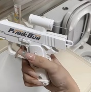 Pistolet na Wodę z Reversyjnym Przełącznikiem do Żartowania i Imprez