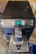 Ekspres automat do kawy Philips Saeco HD 8847 cappuccino młynek ceramiczny 