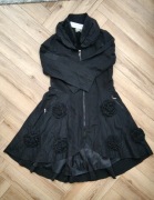 Niepowtarzalny zdobiony  modny płaszczyk