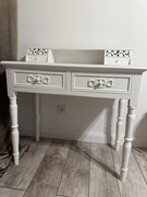 Toaletka sekretarzyk drewniana biała