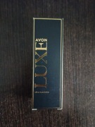 Podkład Luxe Beige Linen z białymi szafirami i jedwabiem Avon