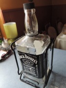 Kołyska Jack Daniels.