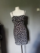 Krótka sukienka w kwiatki Bershka XS