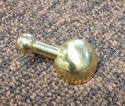 Pokrętło, uchwyt, wieszak z mosiądzu.