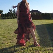 Sukienka YOSHE odkryte plecy