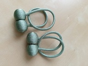 Magnetyczne klamry do zasłon zielone szałwia komplet 2 szt. nowe