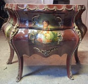 Barkowa komoda z drewna bogato zdobiona 