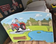 Łóżko dziecięce z traktorem 160 x 80 cm, materac piankowy z pokrowcem