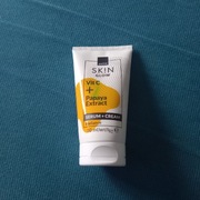 Krem rozświetlający do twarzy Avon SKIN GLOW dzień i noc 50 ml papaja