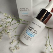 Nawilżający Booster z Kwasem Hialuronowym i Ceramidami Mary Kay 