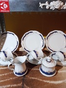 Zestaw kawowy dla trzech osób.