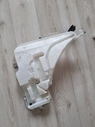 ZBIORNICZEK PŁYNU SPRYSKIWACZY BMW 3 F30 2011-2018, 7241671-13, 1x pompka