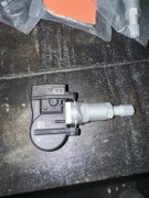 czujniki ciśnienia w oponach tesla S X oryginalne 