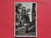 GDAŃSK     -  Pocztówka  /  ULICA z KOŚCIOŁEM