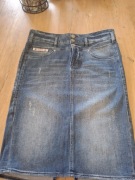 Spódnica  dzinsowa  rozmiar 40