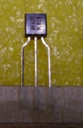BF420 TRANZYSTOR NPN 300V 0,8W  KEC