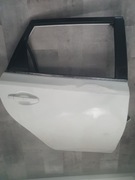 Tylne białe drzwi Toyota Auris II kombi białe tylne 040