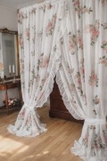 Firanki z falbankami w róże obszyte cyrkoniami 400 x 250 cm 