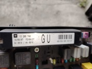 skrzynka bezpieczników astra h zafira b 13206748