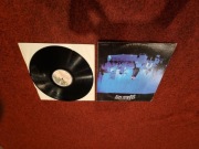 1041. LP Winyl Genesis – Live (1973) The Famous Charisma Label CAS 1666