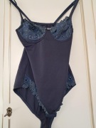 Body rozm.85 C z firmy Nuance granatowe