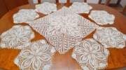 Komplet obrusów robionych na drutach lata 60.