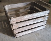 Skrzynki drewniane , jedynki